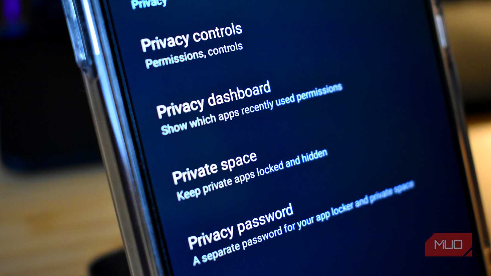 privacy dashboard settings on android smartphone.
