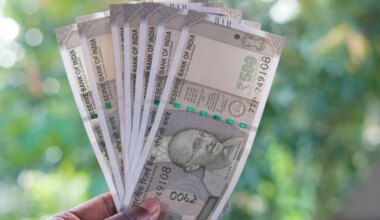 "Am I Managing My Money Badly?" Man Shares How Rs 80,000 Monthly Income Still Feels Insufficient Amid Rising Expenses