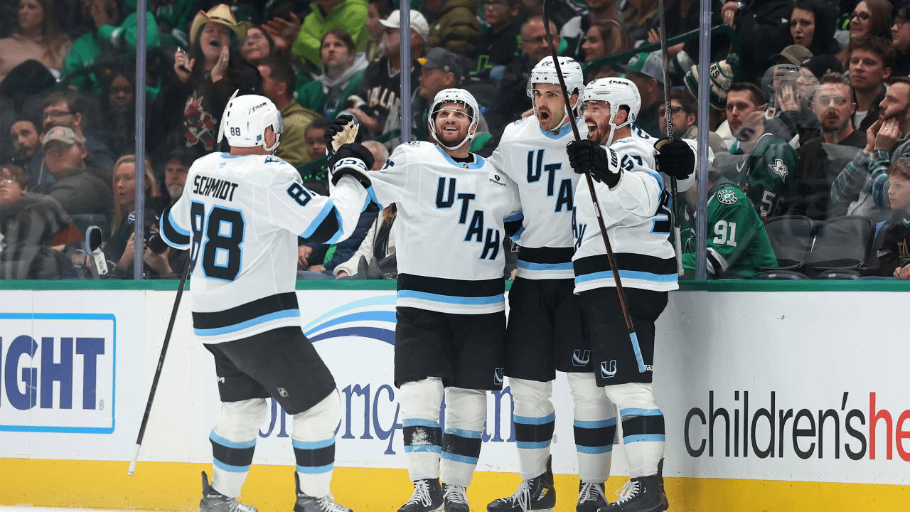 Mammoth score 4 goals in 3rd, end Stars' point streak at 15