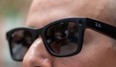 Meta Has Smart Glasses Spiraling Towards Glasshole 2.0