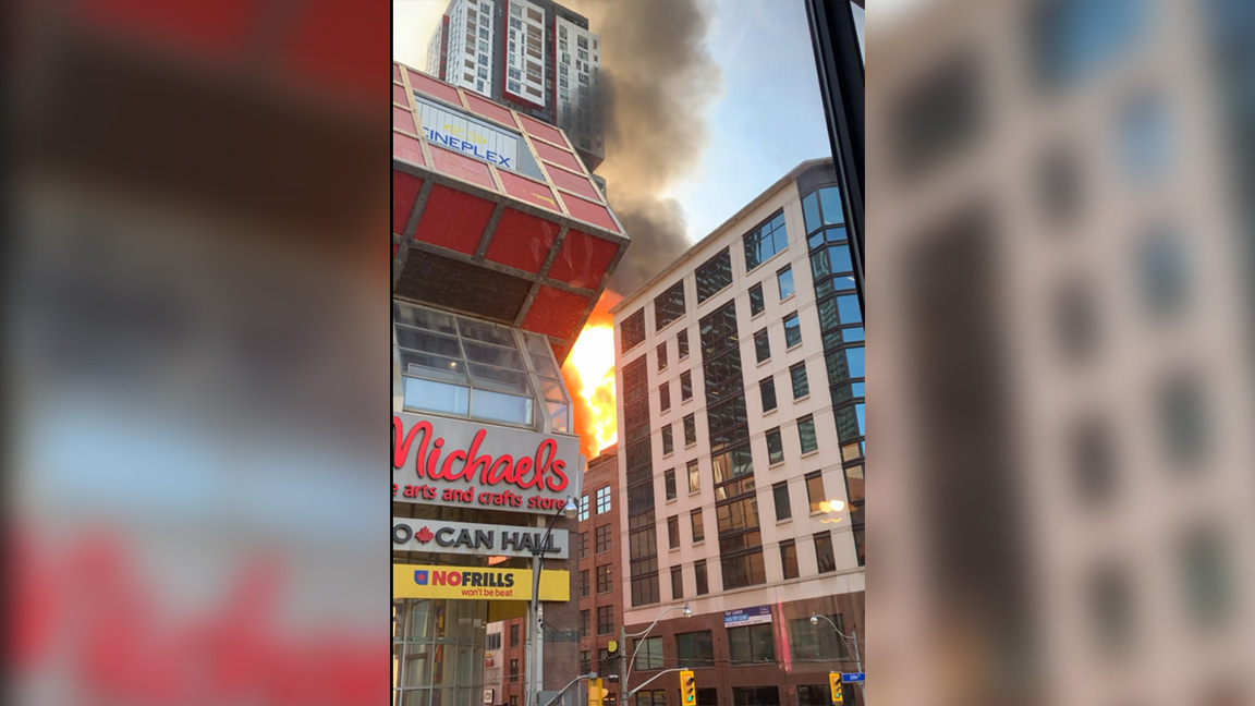 Fire crews respond to explosion atop building in downtown Toronto