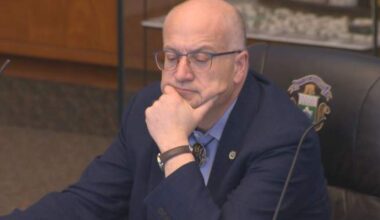 Winnipeg councillor accused of sexual assault attends city hall meeting - Winnipeg