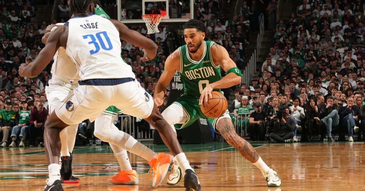 Jayson Tatum returns vs. Mavericks, live updates: Highlights and latest as Celtics star finishes with double-double