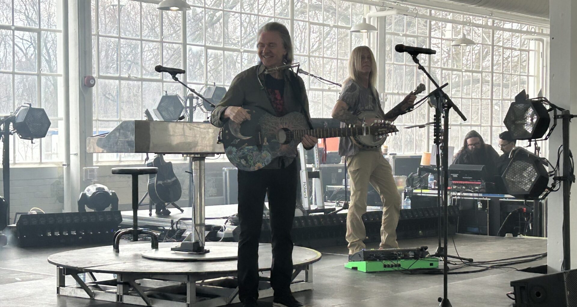 Juno winner Lawrence Gowan performs hits at Mississauga St. Patrick's Day show