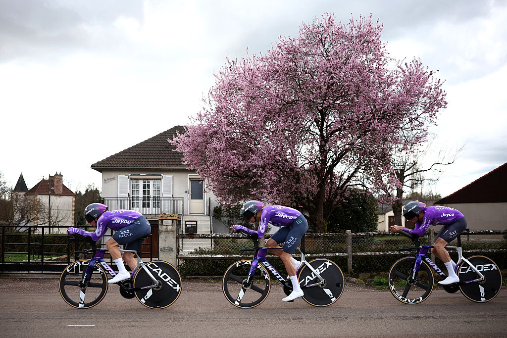 Team Jayco Alula's riders compete during the 3rd stage of the Paris-Nice cycling race, 23.5 km team time-trial between Cosne-Cours-sur-Loire and Pouilly-sur-Loire, on March 10, 2026. (Photo by Anne-Christine POUJOULAT / AFP)