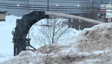 Crews Continue Working on Snowclearing Efforts in St. John's