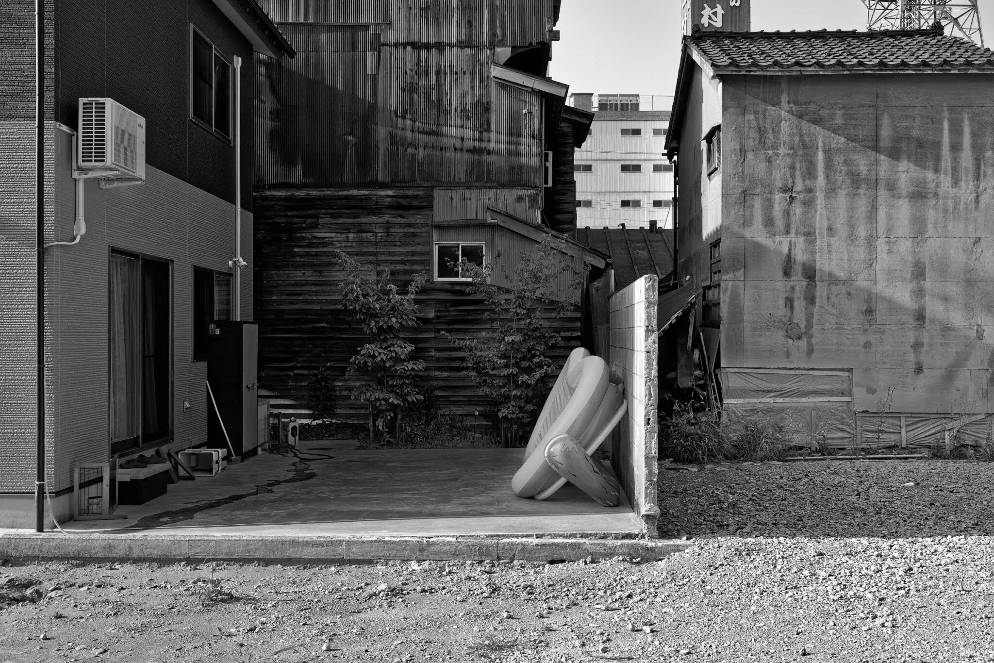 Vacant houses and vacant lots in Japan, as part of Steven Seidenberg’s “Kanazawa Vacancy” series