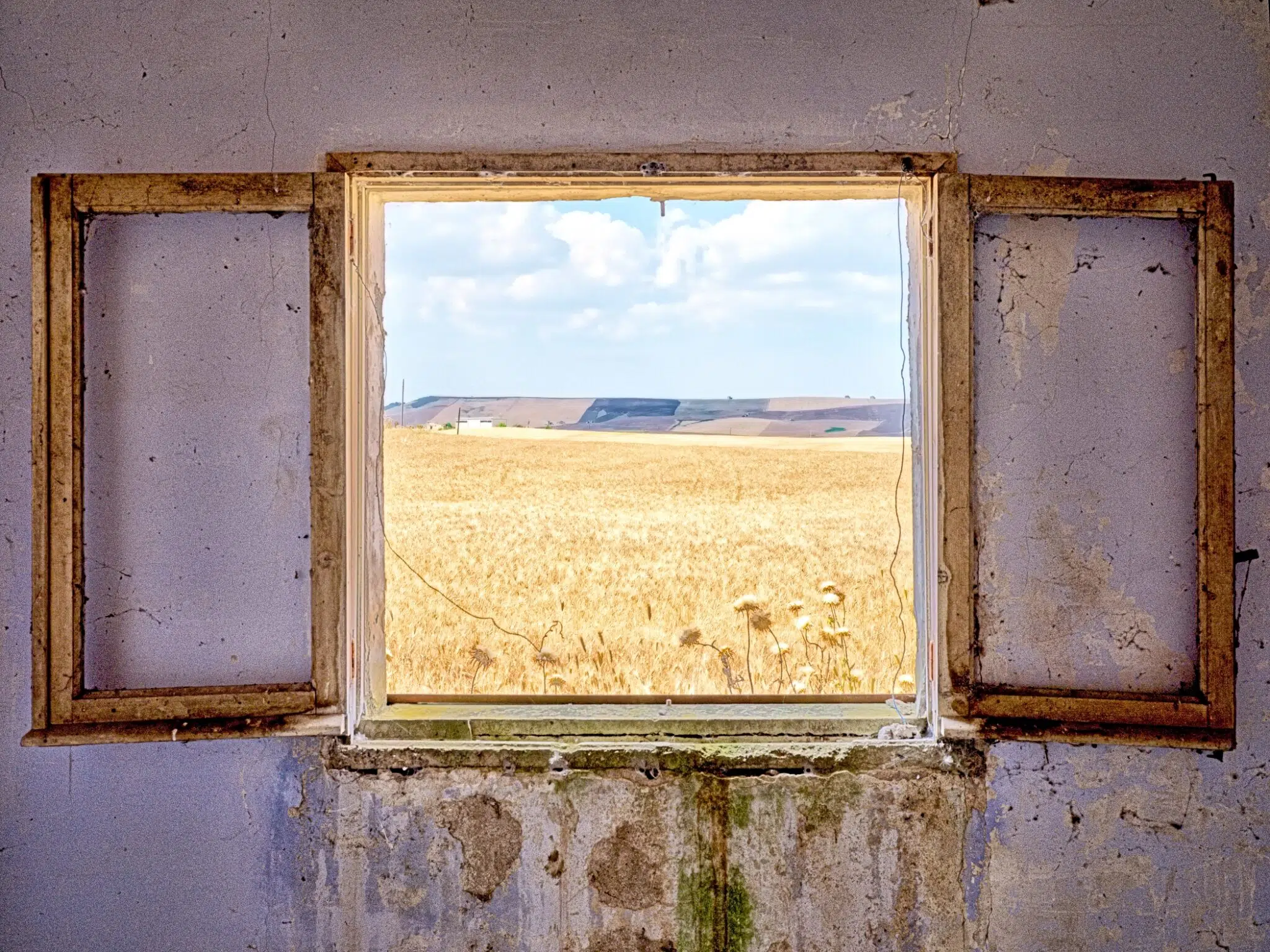 Abandoned structures in Puglia, Italy, as part of Steven Seidenberg’s “The Architecture of Silence” series