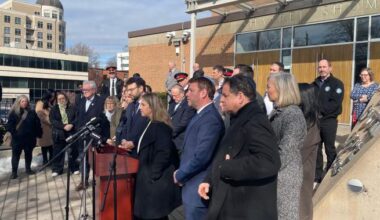 ‘Canada at a crossroads’: Jewish groups call for action after 3 synagogues hit by gunfire