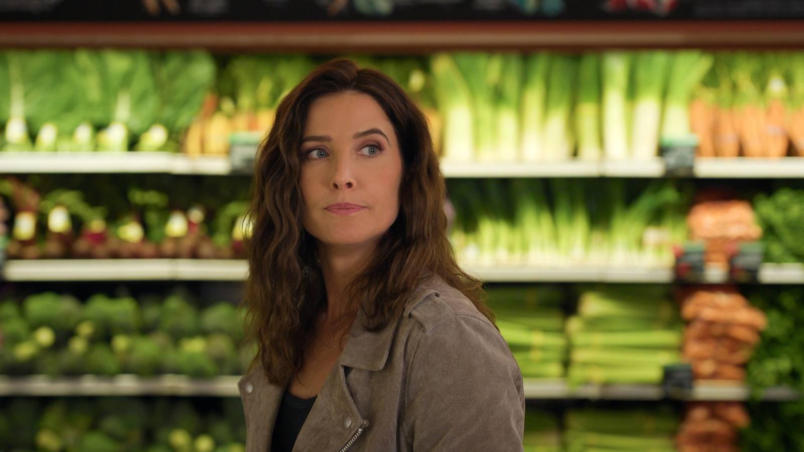 Cobie Smulders in a grocery store in Lincoln Lawyer