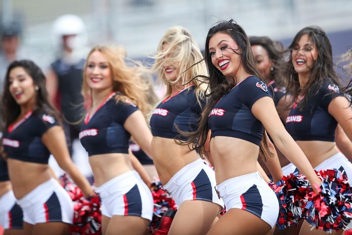 Texan dancers on the grid