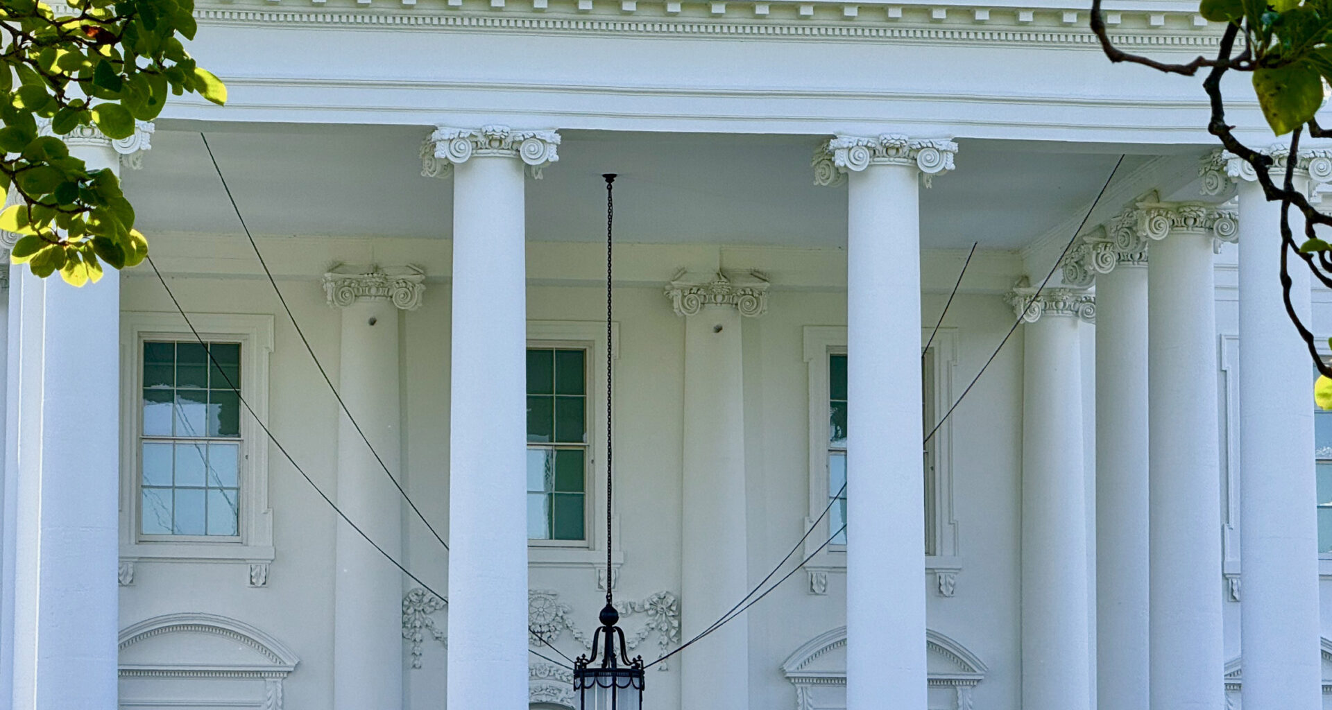 Corinthian columns proposed for White House