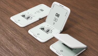 This E Ink Foldable Phone Concept Punishes Doomscrolling by Design