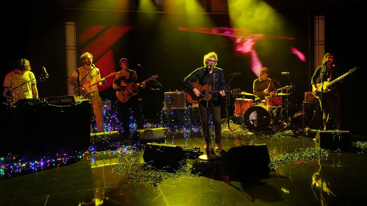 Watch Jeff Tweedy Perform “Lou Reed Was My Babysitter” on Kimmel