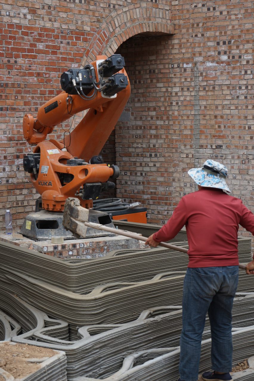 3D printer in action