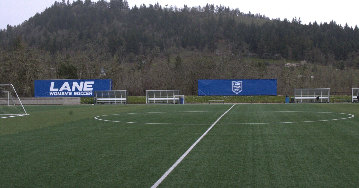 Former Lane Community College soccer player files notice of intent to sue, alleging discrimination