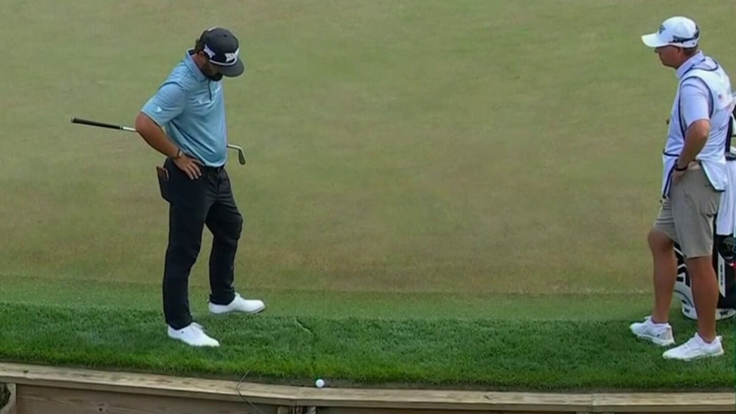 'Not where you want to be': Ramey lives on the edge to survive 17th at Sawgrass