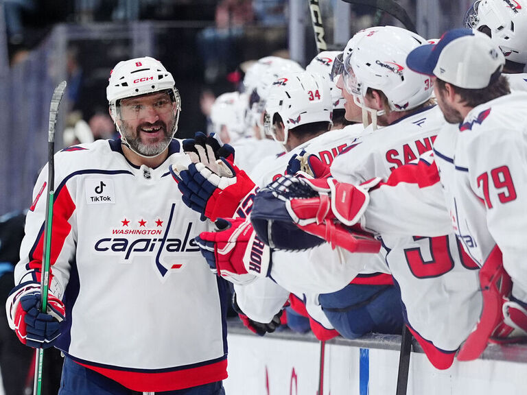 Ovechkin's 34th career hat trick powers Capitals past Mammoth