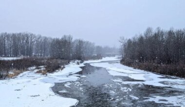 Despite the current warm weather, winter could return to Calgary soon