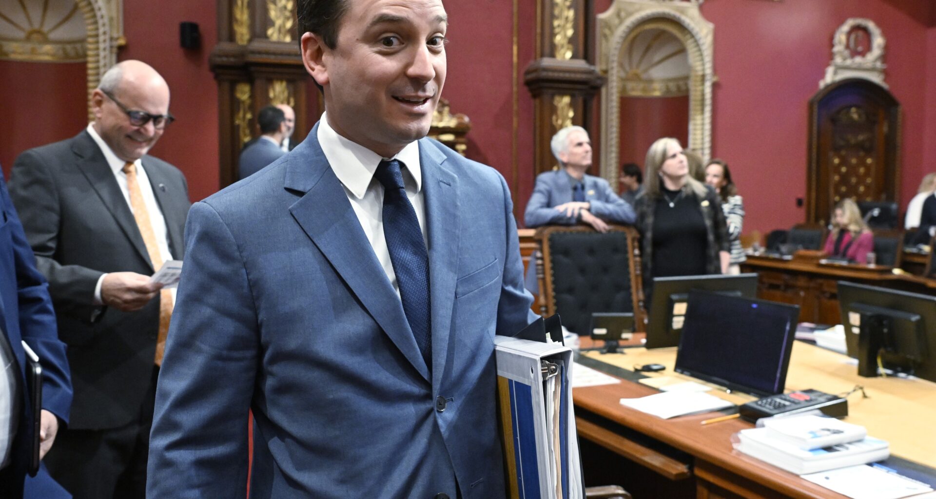 Quebec constitution will recognize anglos and rights: CAQ