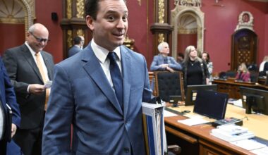 Quebec constitution will recognize anglos and rights: CAQ