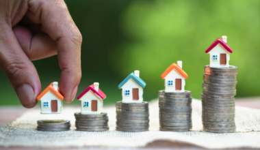 Canada's wealth gap widened in 2025