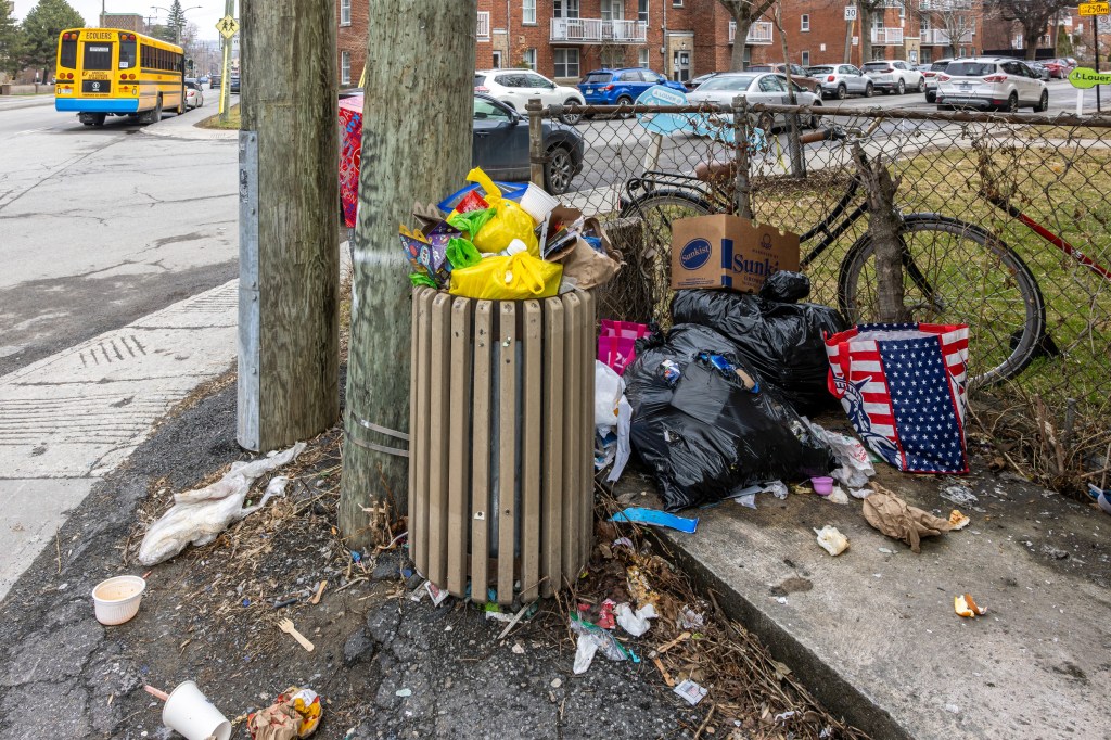 Montreal isn't delivering spring cleaning promise, opposition charges