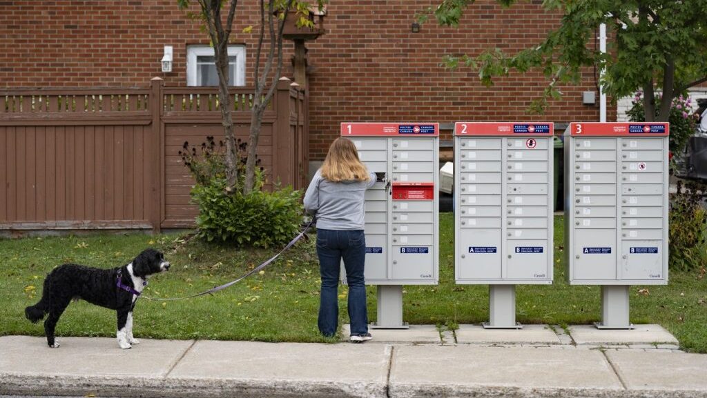 30,000 addresses in Ottawa no longer getting door-to-door mail