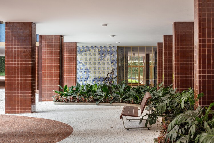 Renovation of the Ground Floor of the Prudência Building / Gui Paoliello Arquiteto - Image 1 of 25