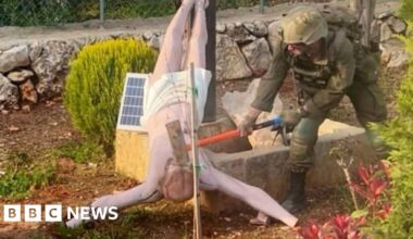 Outrage over Israeli soldier's vandalism of Jesus statue in Lebanon - BBC