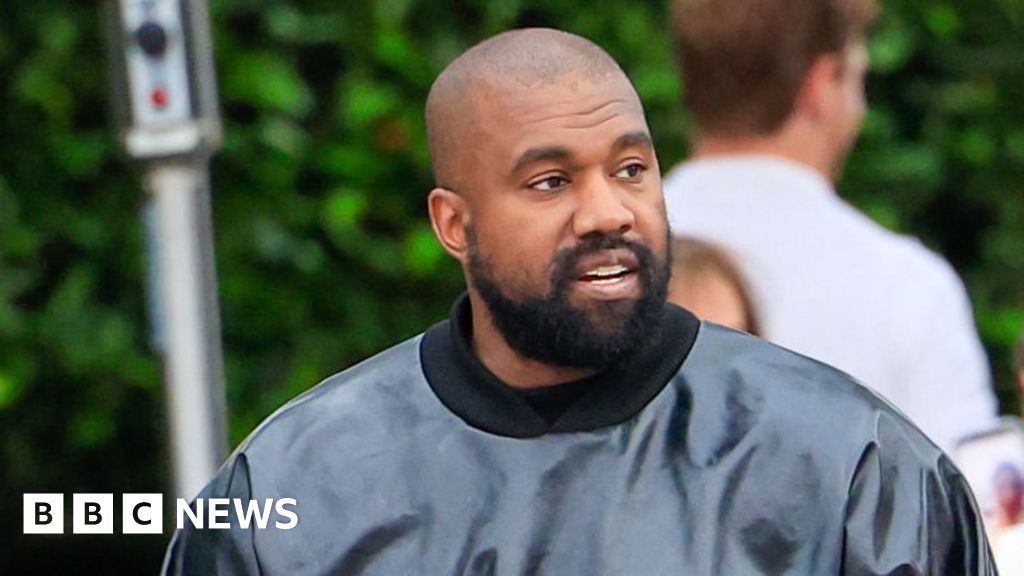Kanye West travel to UK blocked by government - BBC