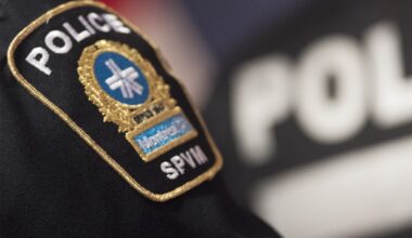 A Montreal police badge.
