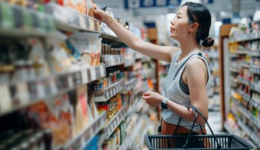 About half of Americans say their incomes can't keep up with prices