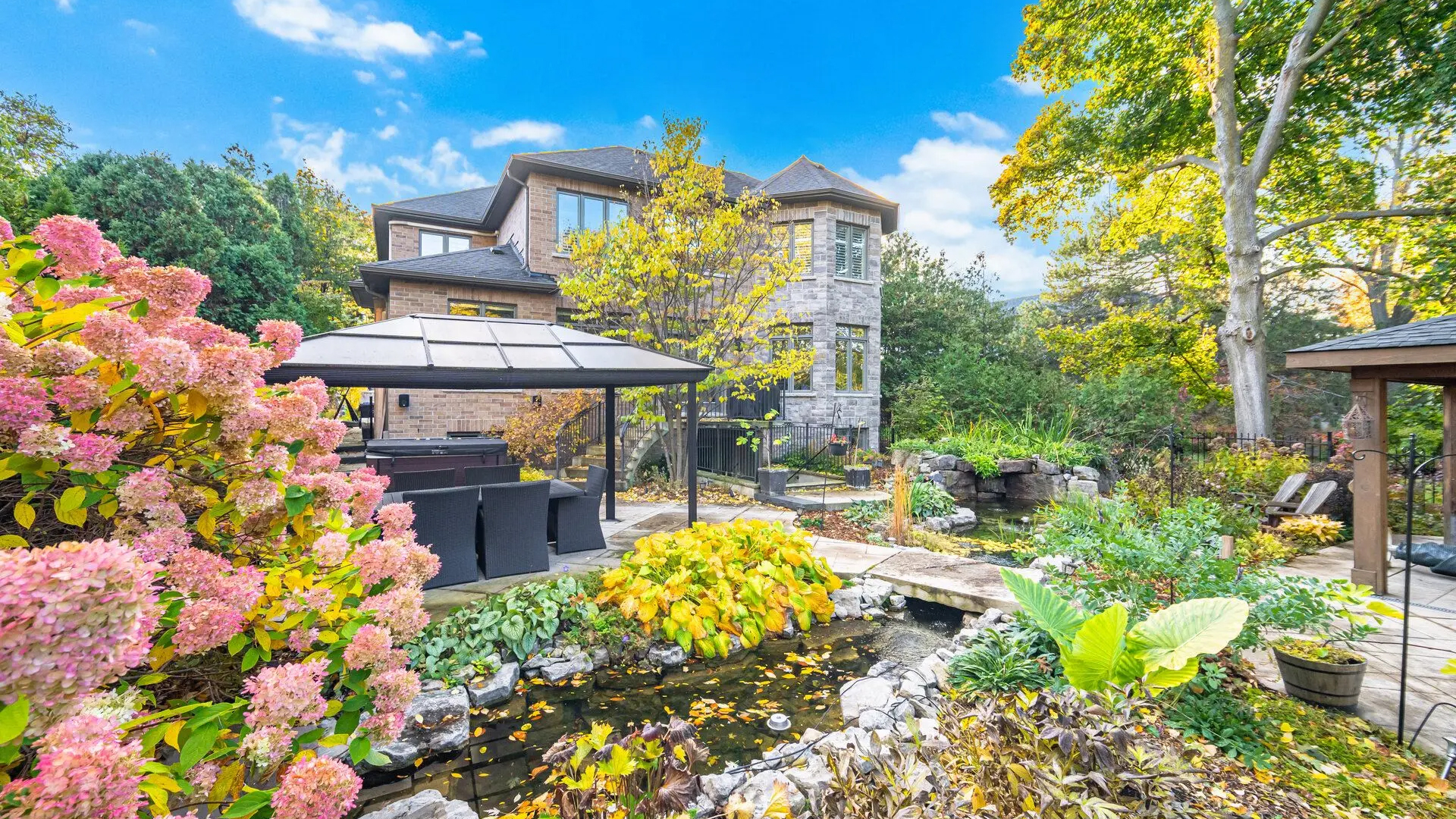 1271 mineola gardens mississauga