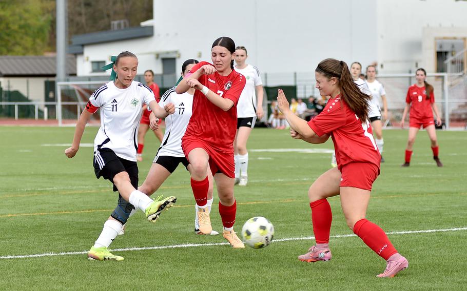 Iveta Stefancinova tries to score.