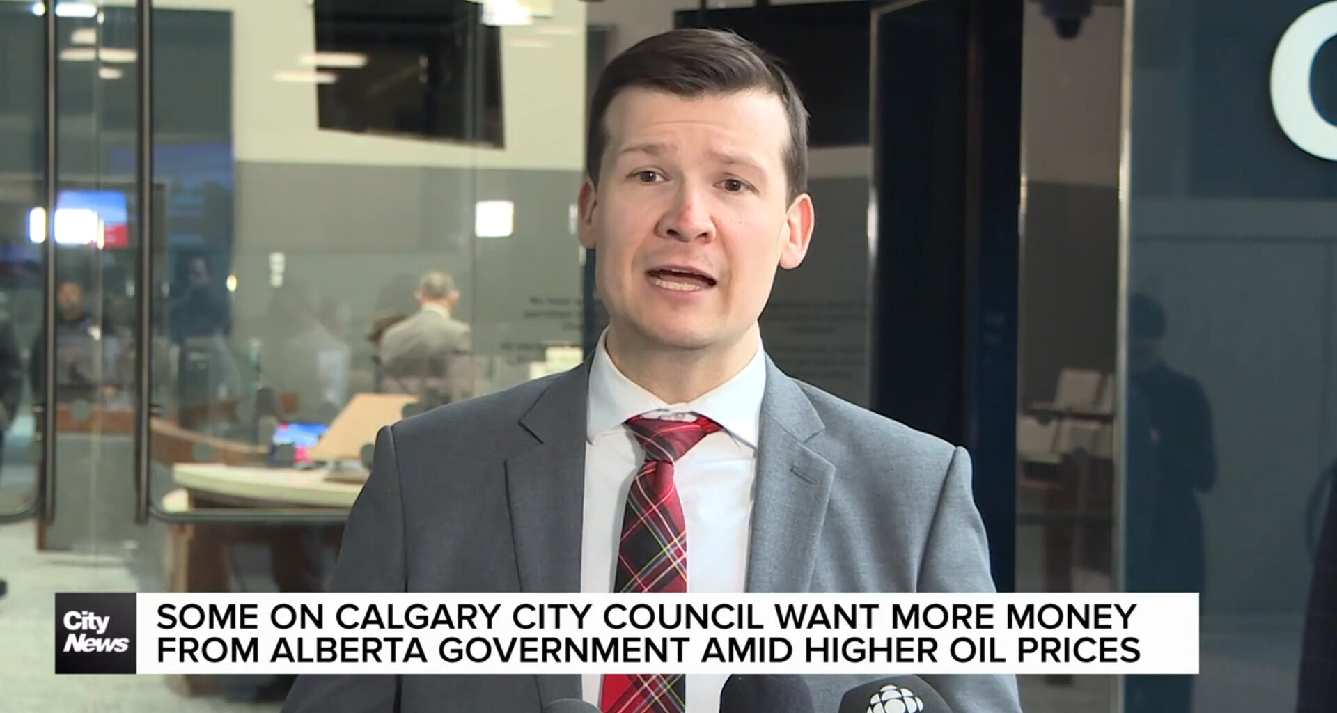 Calgary mayor, councillors looking for more money from the province