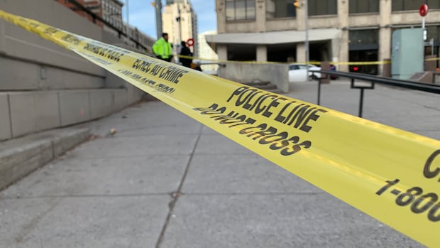 Rideau Street assault leaves man with critical injuries