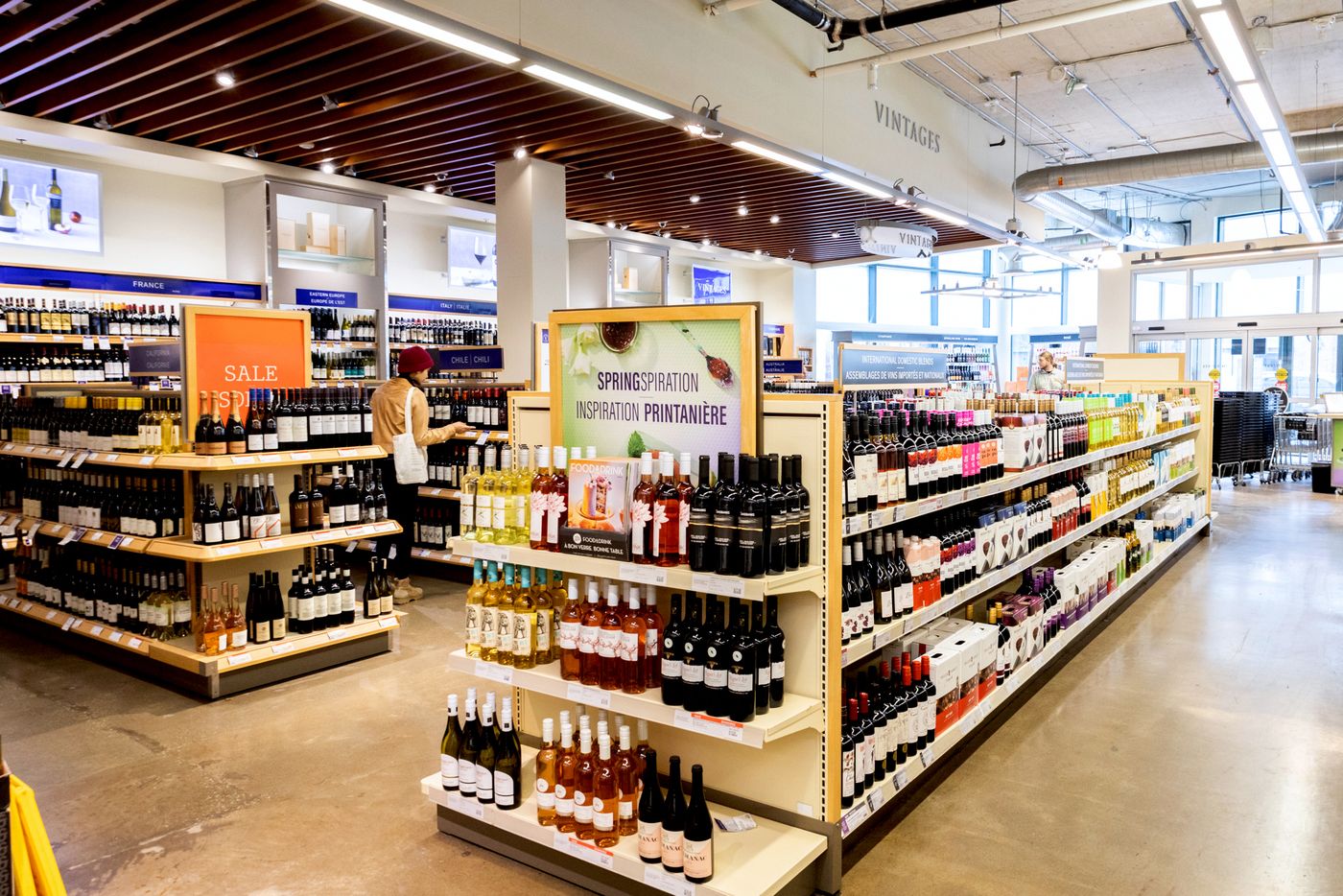 whats open easter sunday