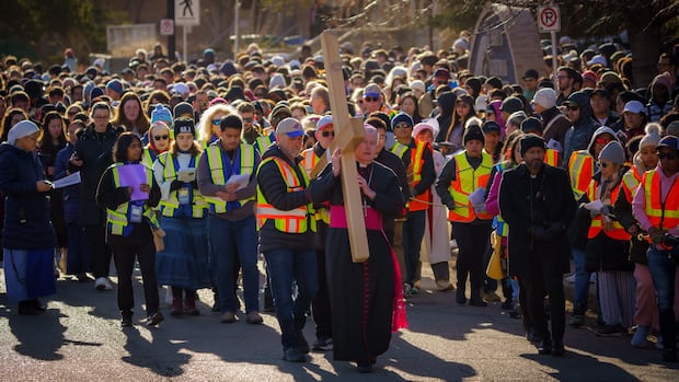 Hundreds expected at Way of the Cross procession in Calgary