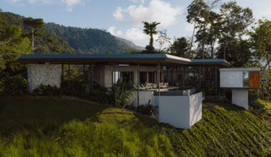 Casa Komorebi / Studio Saxe