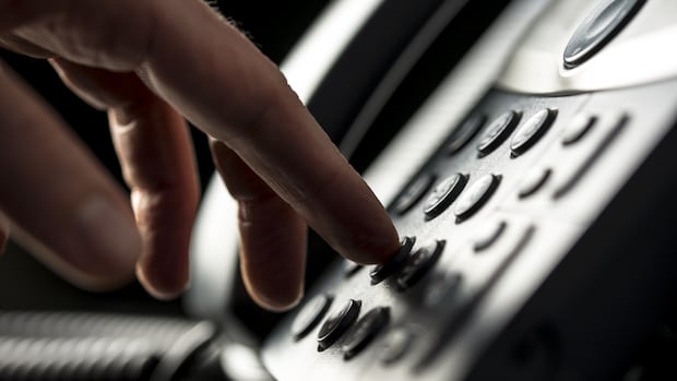 Winnipeg senior living in subsidized housing says scammers emptied out her bank account