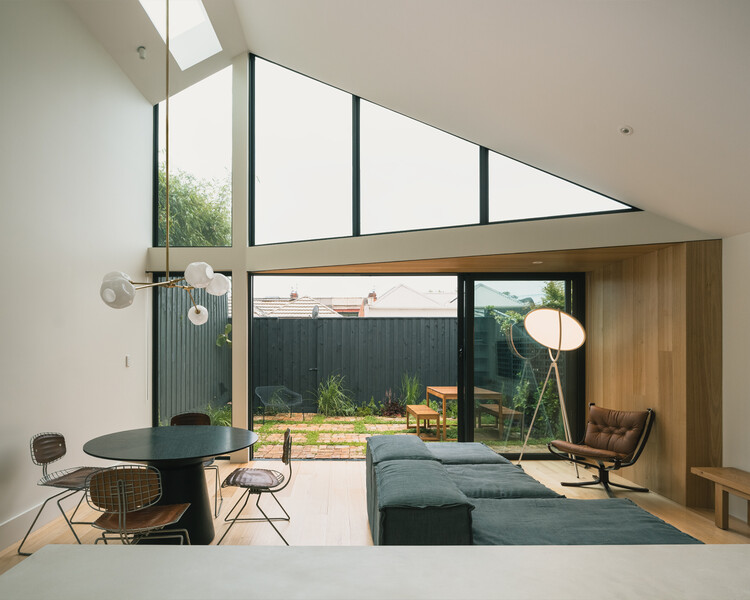Abbie Abbotsford Terrace / Eckersley Architects - Interior Photography, Glass, Chair