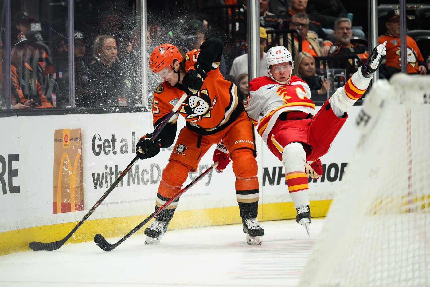 Strome scores against former team, Ducks’ late-season skid extends to 5 games with 5-3 loss to Flames | NanaimoNewsNOW