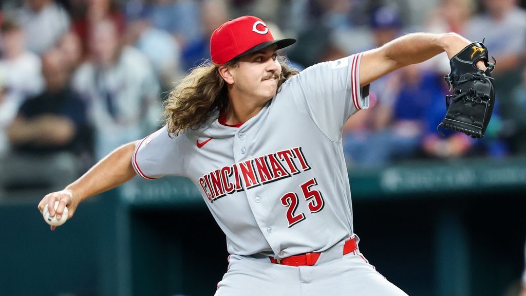 Rhett Lowder sets Reds record with 1.30 ERA through 8 starts