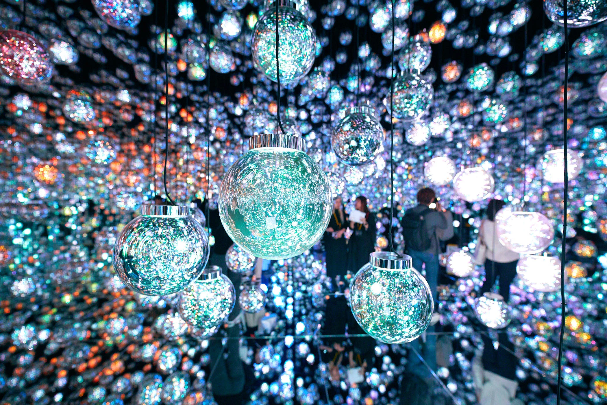 teamLab Borderless: Mori Building Digital Art Museum Epson