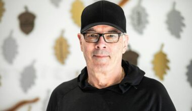 Veteran sports broadcaster Scott Oake to retire later this month – Winnipeg Free Press
