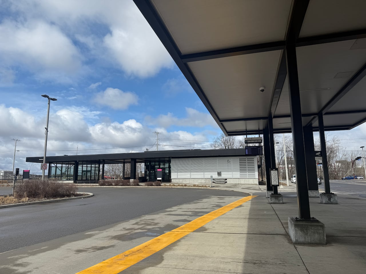 vaudreuil-dorion train station