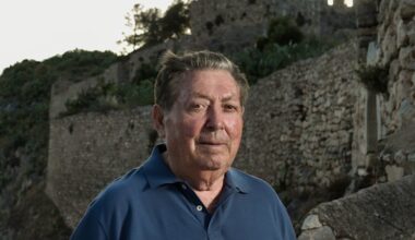 Siblings in ‘Succession-style’ feud over Melbourne billionaire’s estate