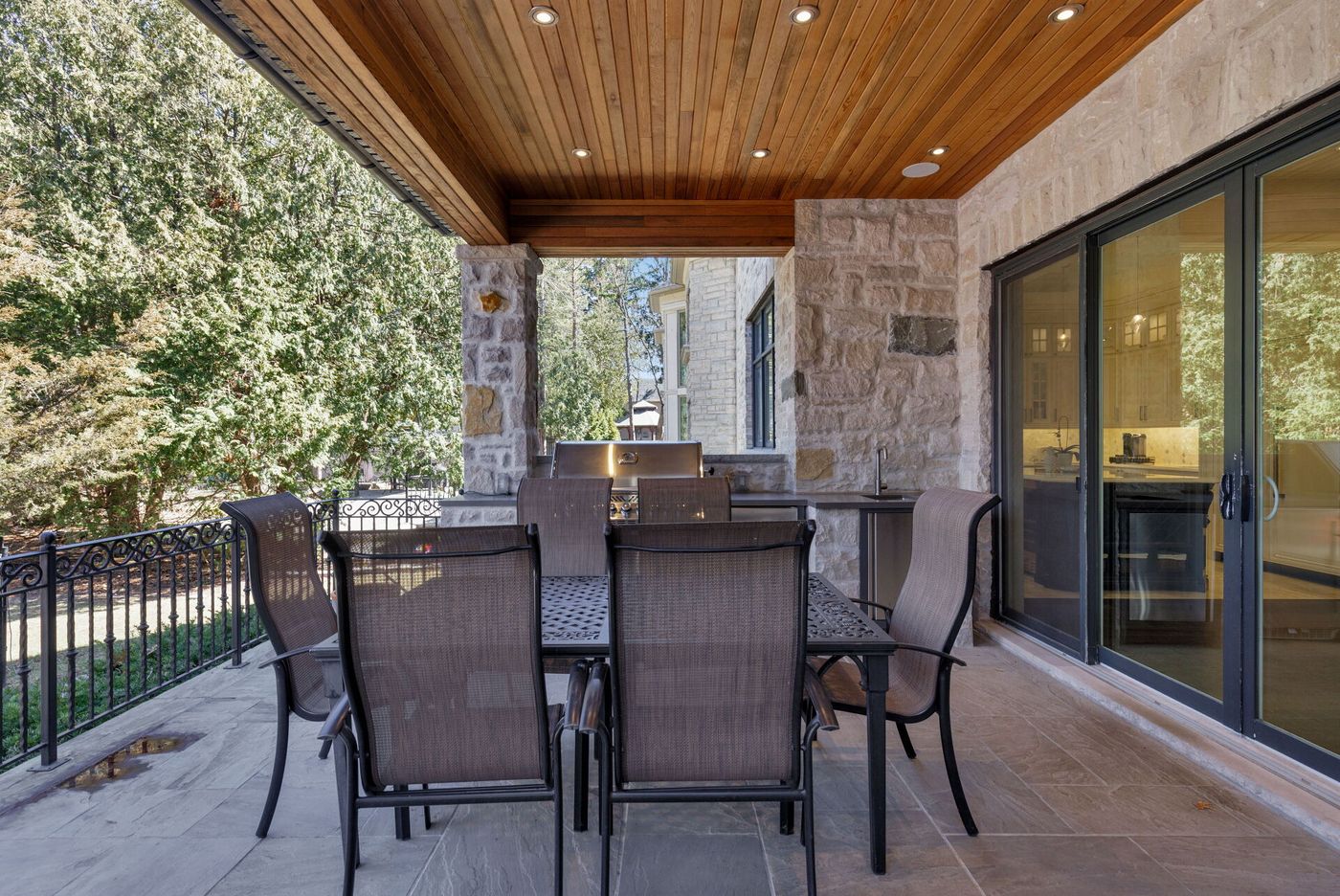 1165 Garden Road Ontario