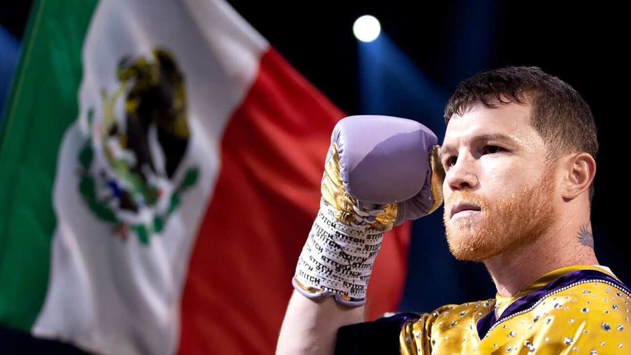Boxing star Canelo Alvarez enrolls in college amid injury layoff